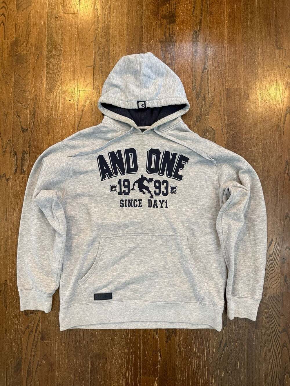 AND1 Men's Gray 'Since Day 1' Basketball Pullover Hoodie Size L